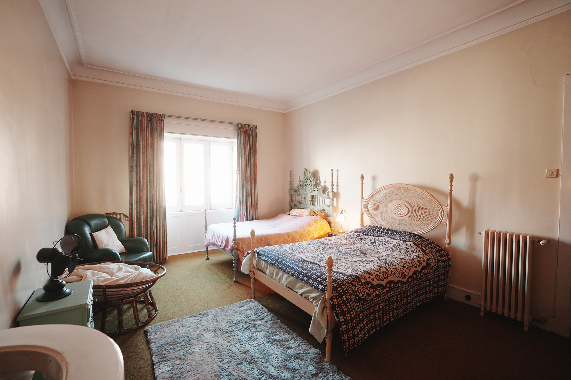 Quarto de residência, luz da manhã